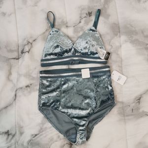 4/$10 NWT, Bralette and panty set